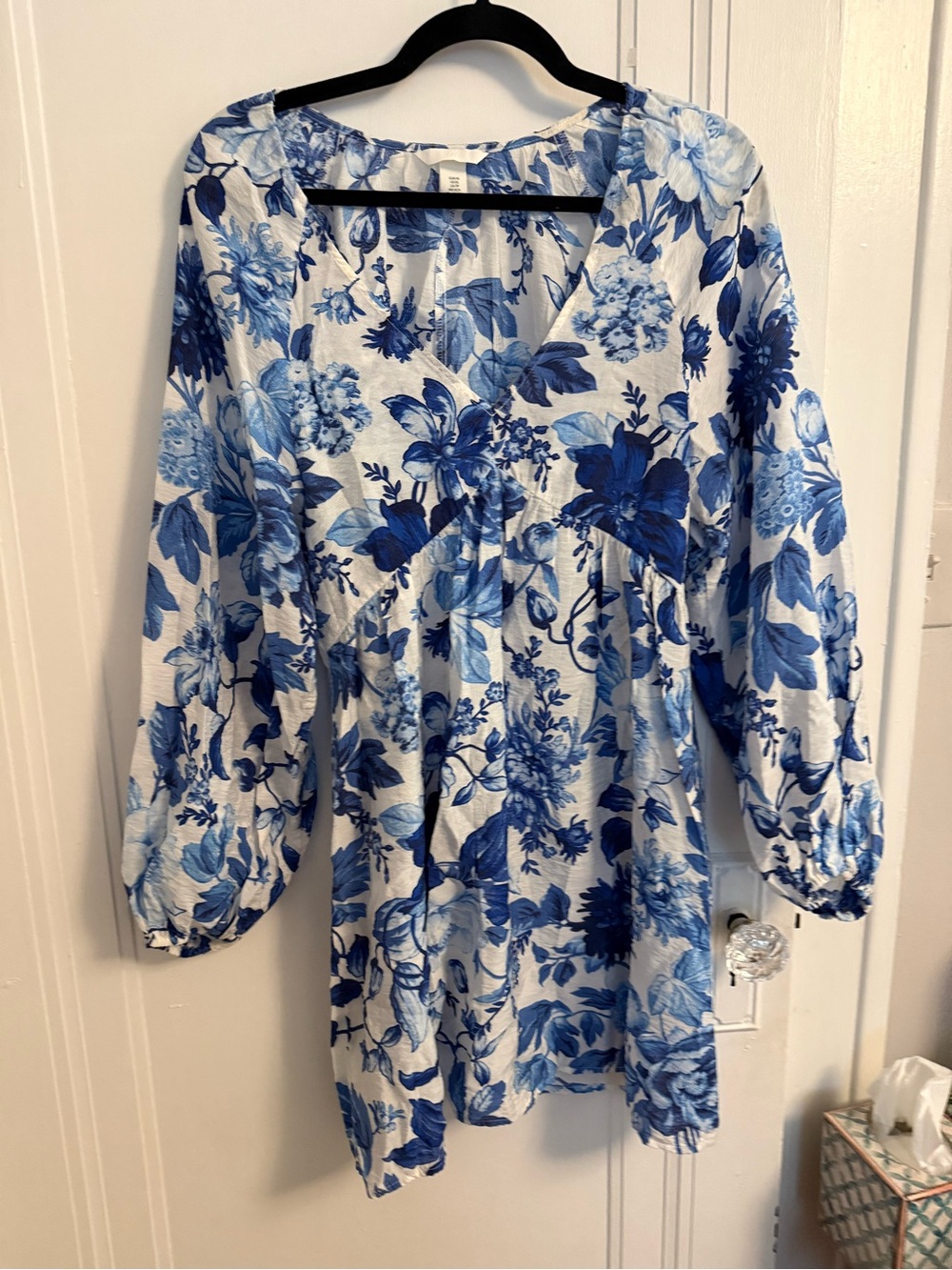 H&M classic Blue Floral V-Neck long sleeve mini dress | size XS